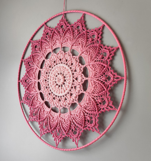 Mandala Růžová hvězda - průměr 45 cm — foto 3