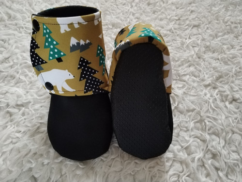 Capáčky ze softshellu s protiskluzem — foto 2