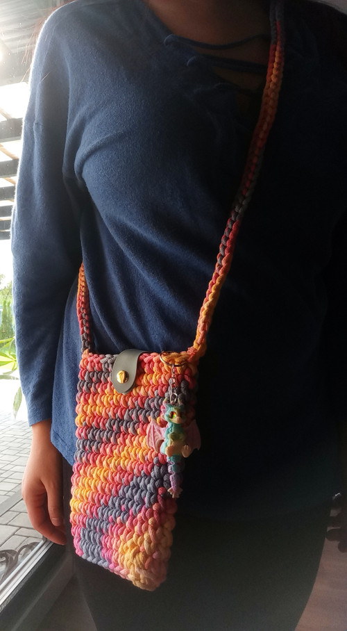 Háčkovaná mini kabelka — foto 4