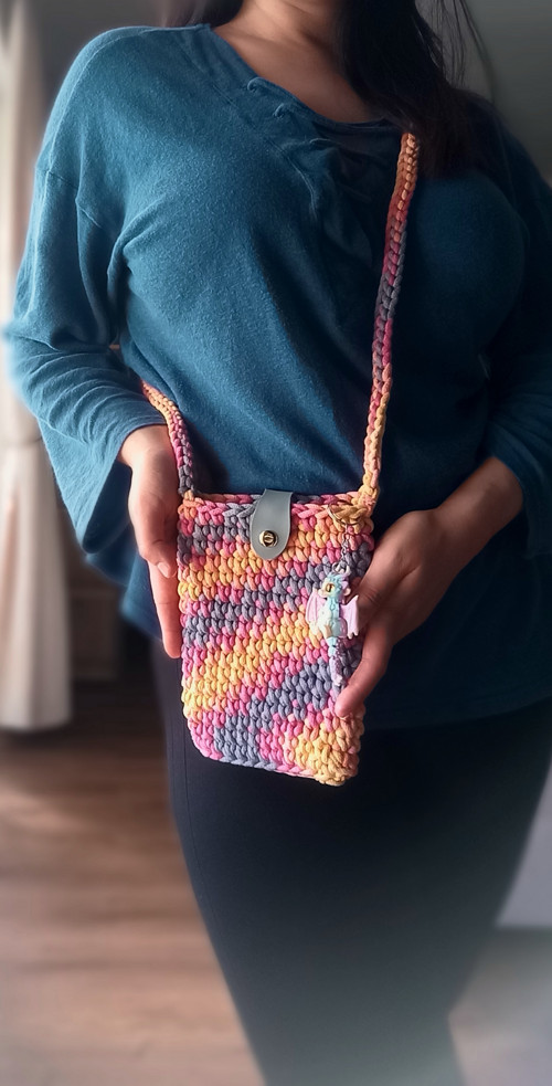 Háčkovaná mini kabelka — foto 3