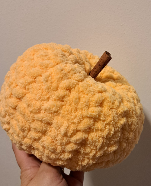 Háčkovaná dýně, 17 cm — foto 2