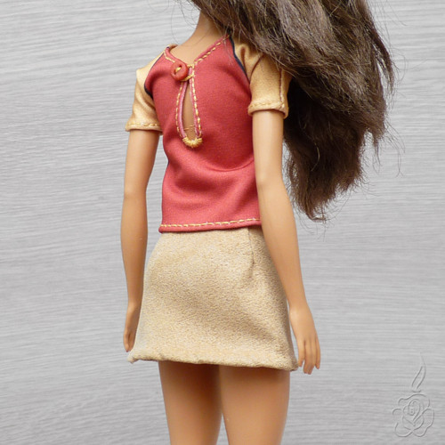 Tričko a minisukně pro Barbie — foto 2