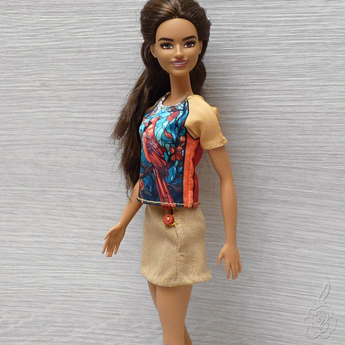 Tričko a minisukně pro Barbie — foto 3
