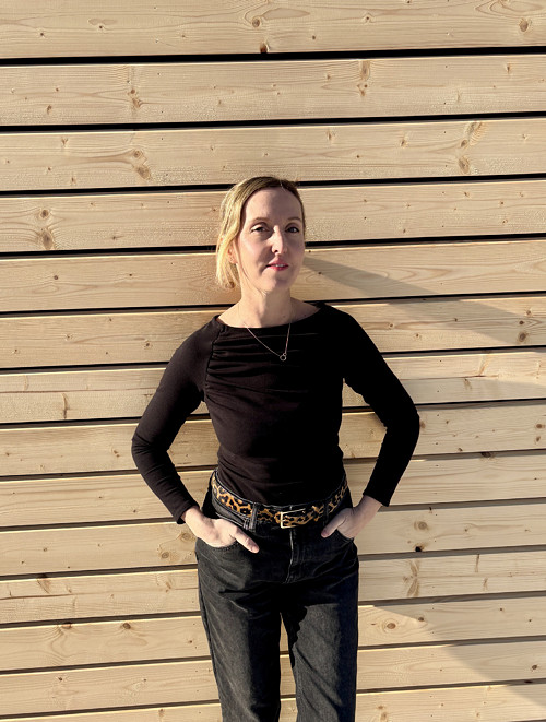 Mikina Řasená Černá — foto 5