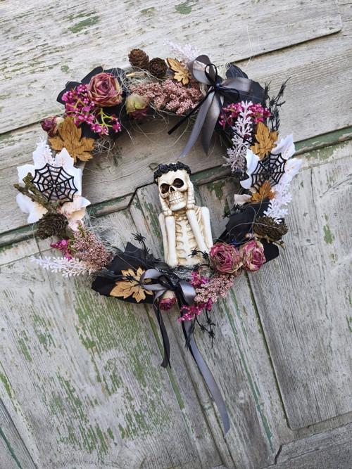 Halloweenský věnec se smrťulou — foto 2