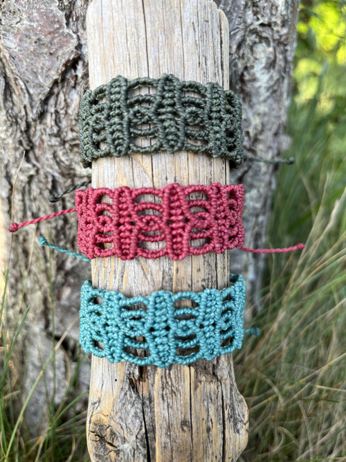 Tyrkysový macramé náramek — foto 3