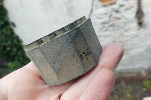 Stříška ...dřevěné razítko na textil, modrotisk — foto 6