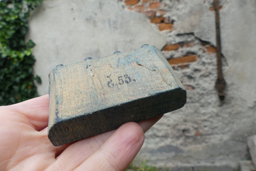 Staré dřevěné razítko na textil, modrotisk — foto 5