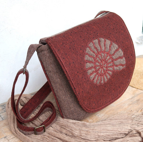 Kabelka s amonitem — foto 2