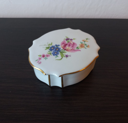 Porcelánová dóza - šperkovnice — foto 2