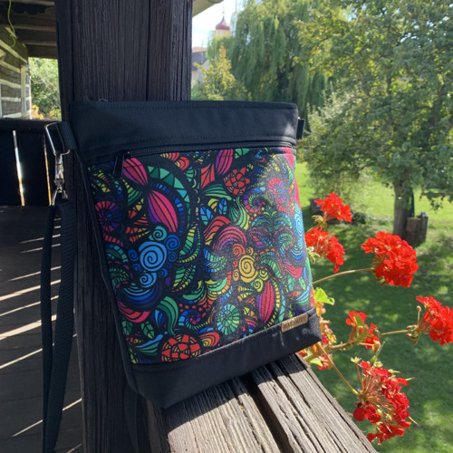 Crossbody kabelka - Barvičky — foto 3
