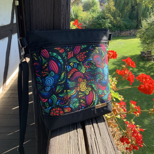 Crossbody kabelka - Barvičky — foto 2