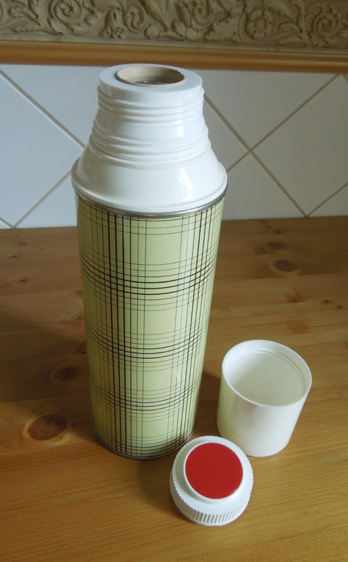 Retro pěkná termoska — foto 2