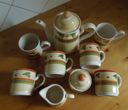 Retro keramický servis pro šest osob — foto 2