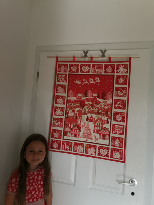 Adventní kalendář - červené město — foto 2