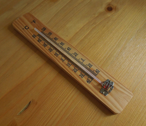 Starý dřevěný teploměr — foto 2