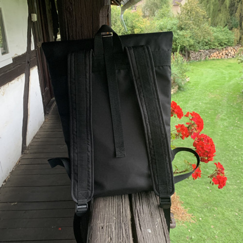 Kůň + přední kapsa na zip — foto 5