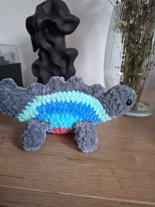 Háčkovaný dinosaurus — foto 2