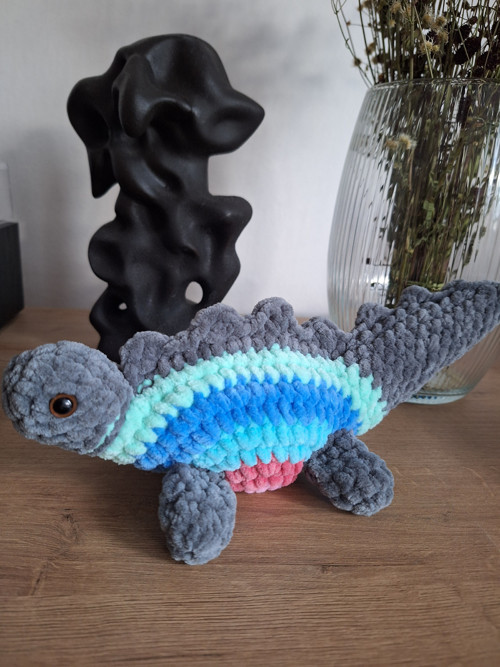 Háčkovaný dinosaurus — foto 3