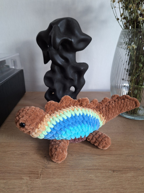 Háčkovaný dinosaurus — foto 3