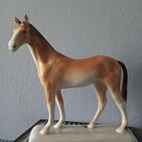 Porcelánový kůň Royal Dux — foto 6