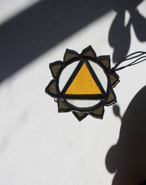 Čakrový symbol ze skla — foto 2