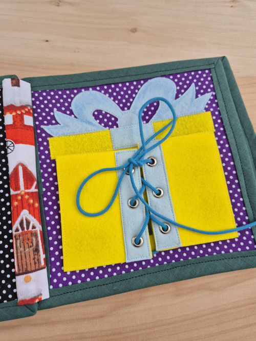 Vánoční quietbook — foto 3