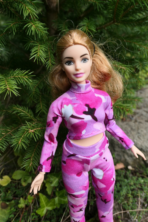 Komplet pro Barbie - baculku — foto 4