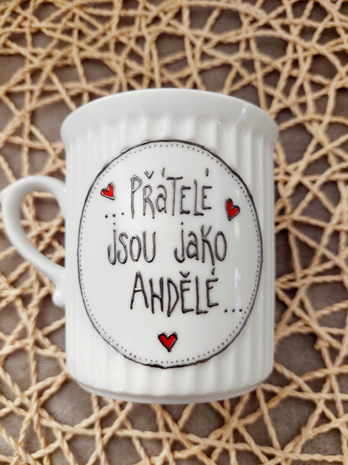 Malovaný hrníček s andílkem — foto 3