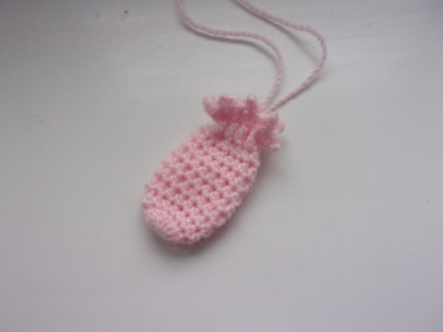 Háčkovaný pytlíček na amulet — foto 4