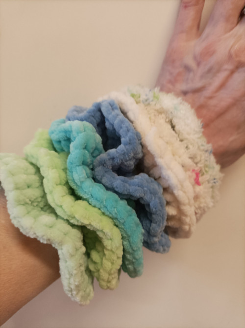 Scrunchie gumičky — foto 2