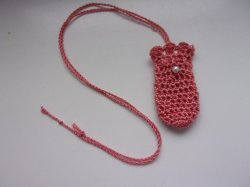 Háčkovaný pytlíček na amulet — foto 3