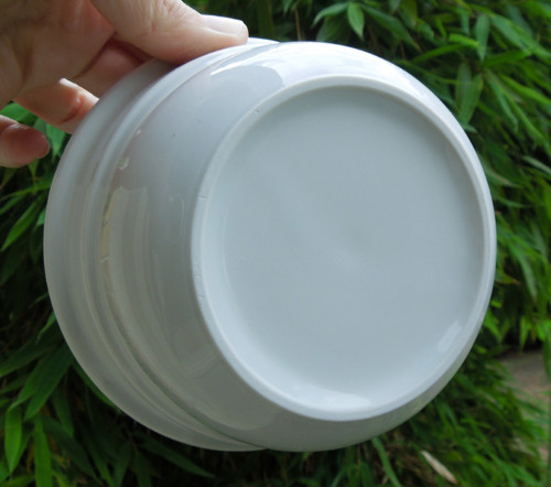 Pěkná porcelánová miska — foto 4