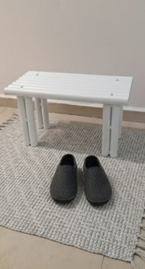 Kovový rúrkový stolček, stoleček, taburet — foto 3