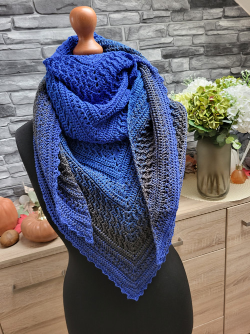 Royal Blue - háčkovaný šátek — foto 2