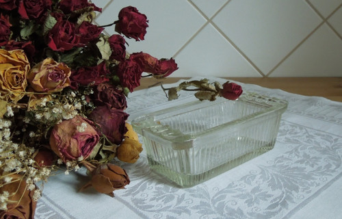 Starý skleněný popelník — foto 2