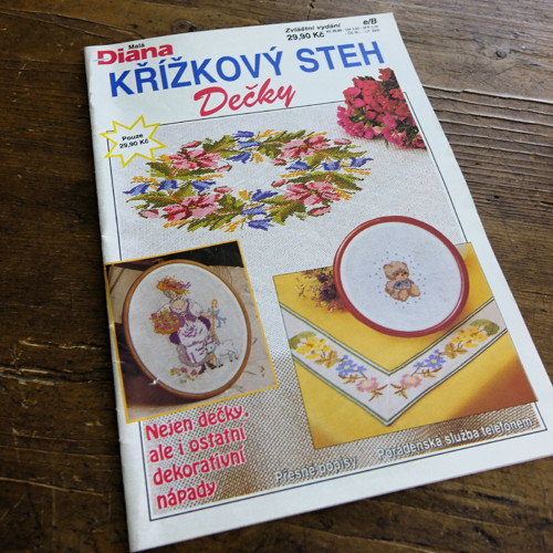Malá Diana ... Křížkový steh - Dečky — foto 2