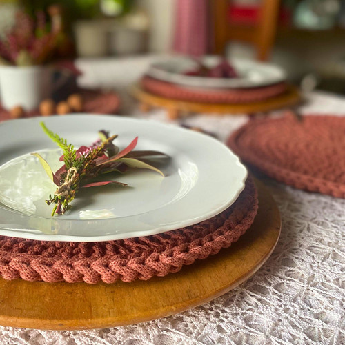 Háčkované prostírání v barvě Wild rose — foto 5