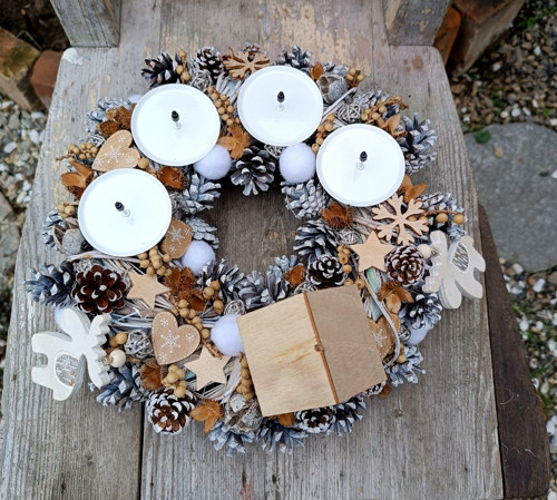 Přírodní adventní svícen — foto 3