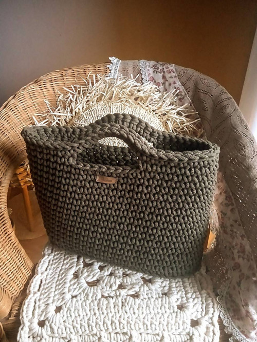 Háčkovaná taška olivová — foto 2