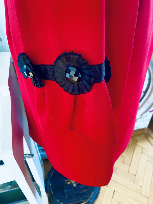 Kabát vintage red extravagantní — foto 5