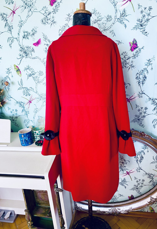 Kabát vintage red extravagantní — foto 6