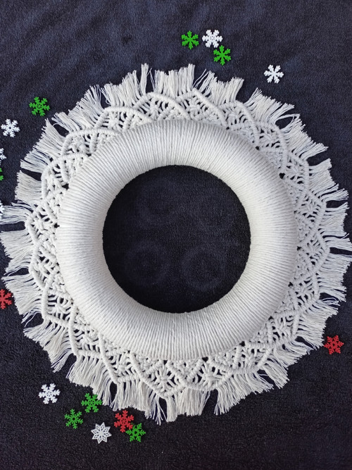 Nádherný adventní věnec, macramé — foto 3