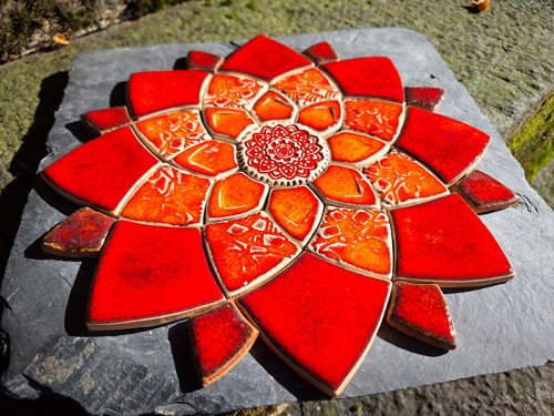 Mandala z keramických komponentů 136 — foto 3
