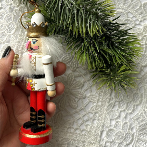 Louskáček s korunkou - 12cm — foto 2