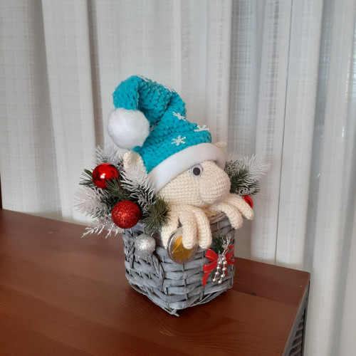 Vánoční skřítek v košíku. — foto 2