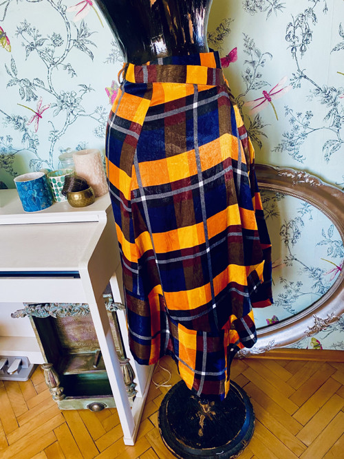 Sukně tartan v hedvábí — foto 3