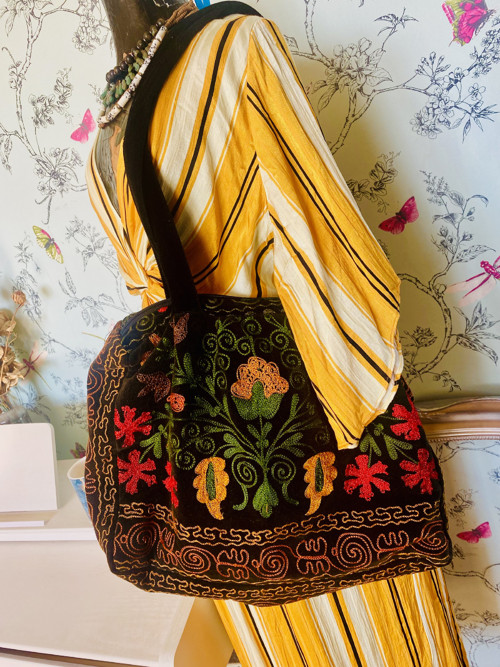 Kabela vintage boho vyšívaná — foto 2
