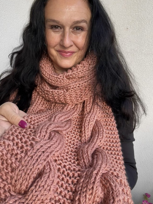 RUČNĚ PLETENÁ ŠÁLA lososová — foto 2