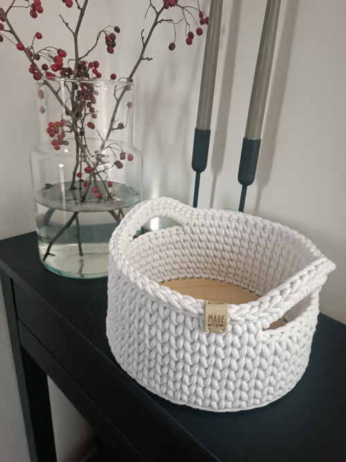 HÁČKOVANÝ KOŠÍK S UCHY PRŮMĚR 27 CM — foto 3